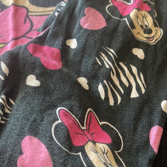 Minnie Mouse 2pc pajama set - Picture 2 of 6